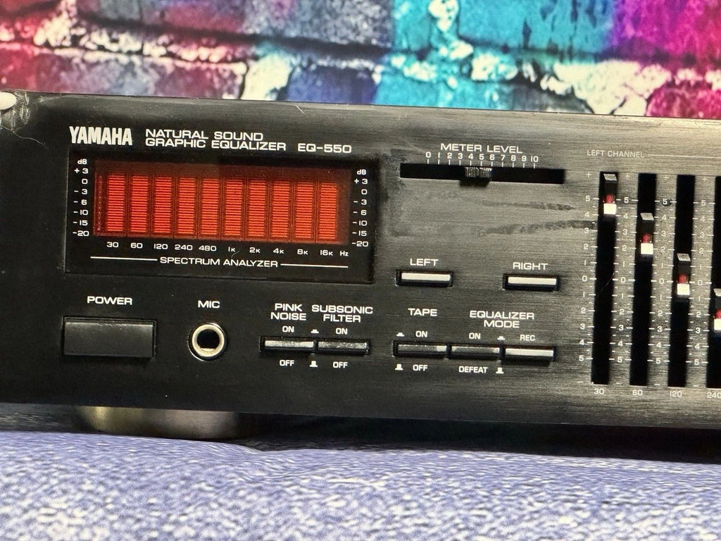 Yamaha EQ-550 (Line Out Fault) — photo 3