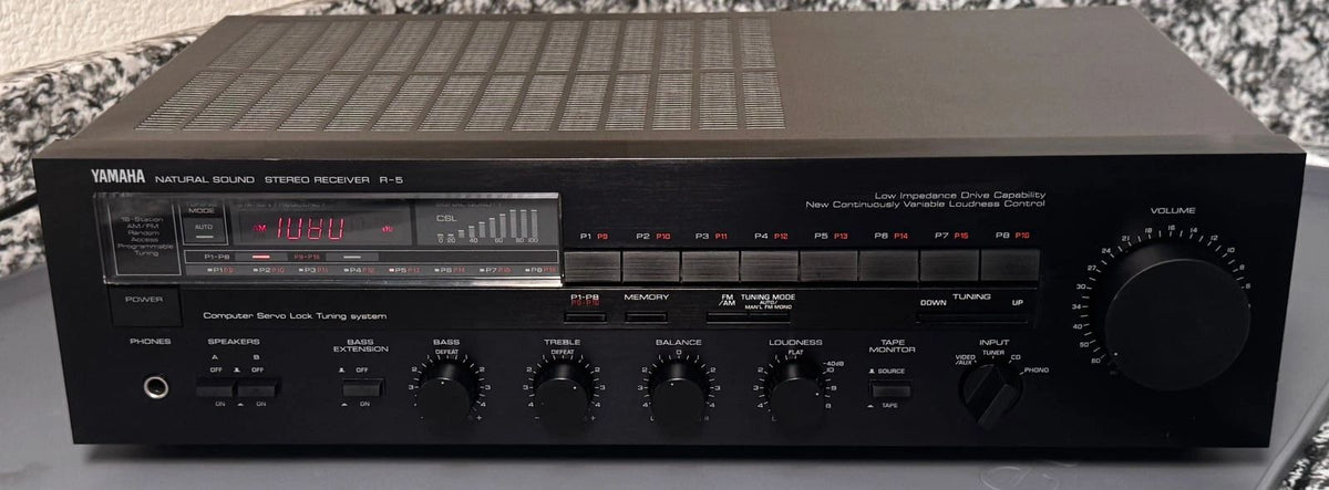 Yamaha R-5 Receiver — front view
